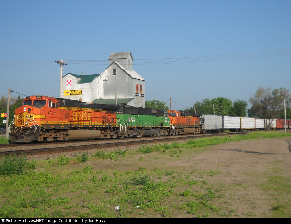 BNSF 4174 East